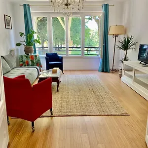 https://t3-85m2-centre-ville-de-biarritz-6-pers.biarritzhotels.info