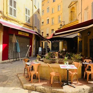 https://mignet-name.aixenprovencehotels.org